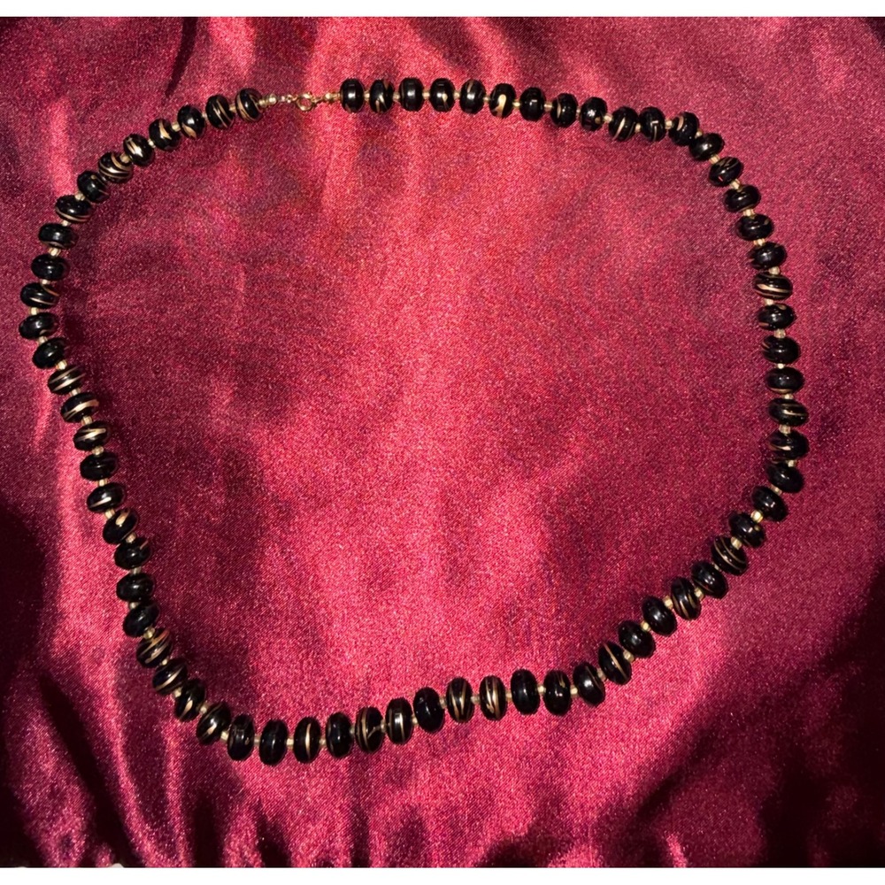 Vintage Black and Gold Etched‎ Bead Necklace Classic Striped Statement Jewelry